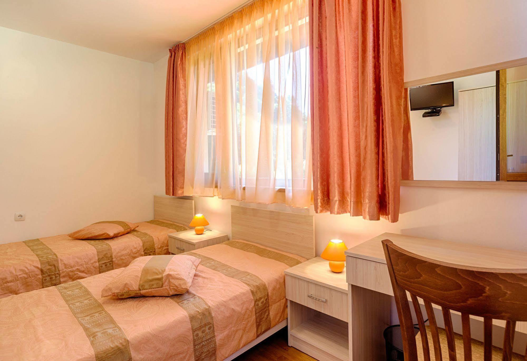 Ribaritsa Guest House Vitora מראה חיצוני תמונה