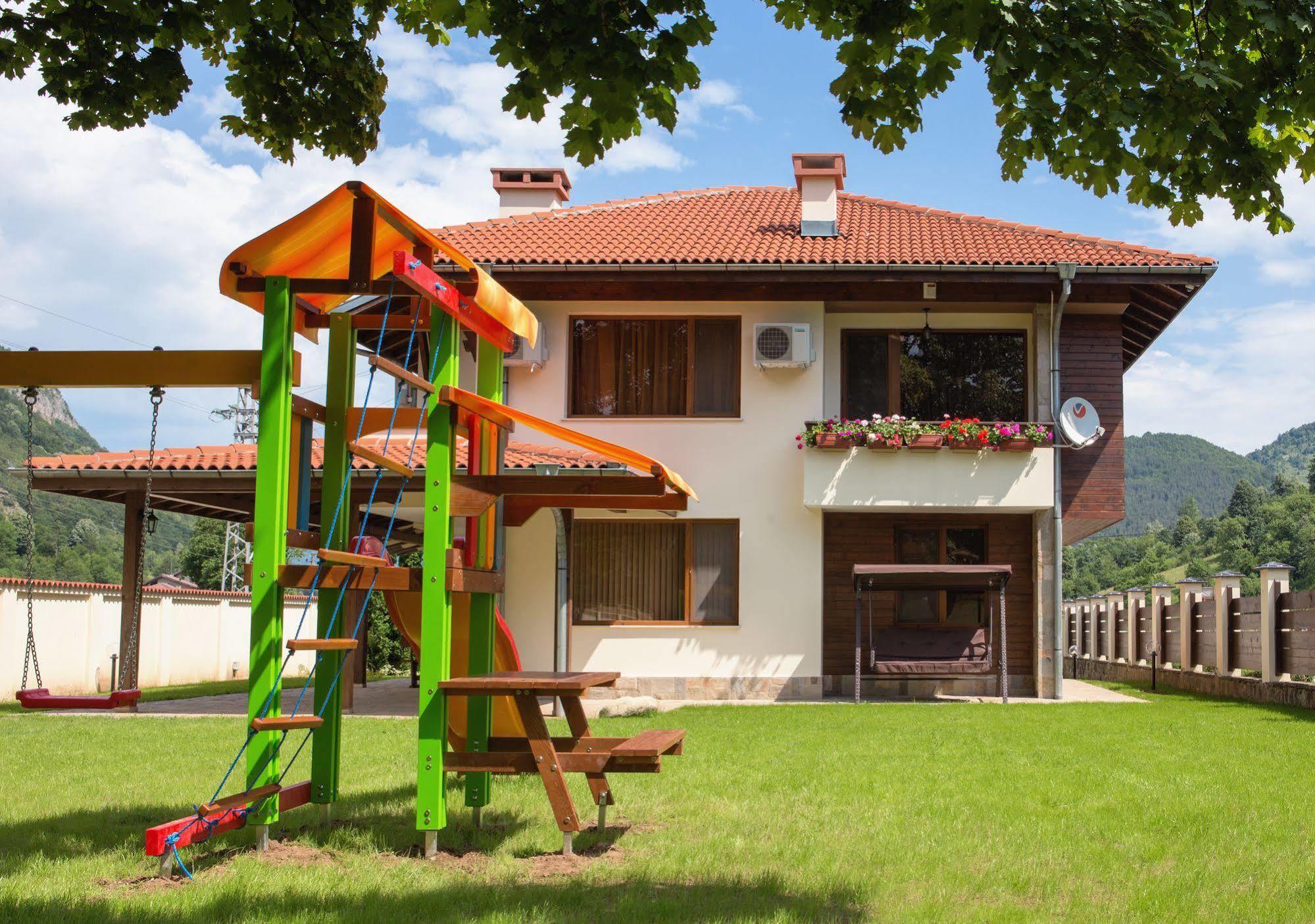 Ribaritsa Guest House Vitora מראה חיצוני תמונה